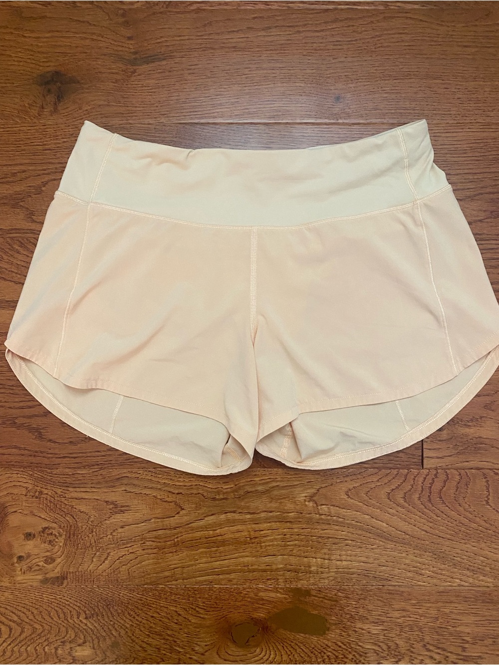 Size 6 Lululemon Speed Up short 4” inseam - melon